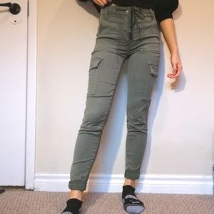 American Eagle Olive Green Cargo High Rise Jegging